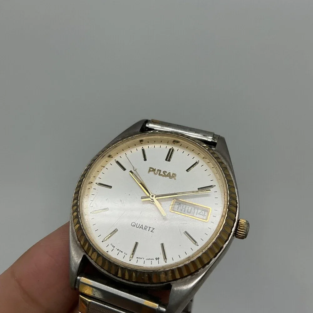 Vintage Pulsar Mens Watch 35mm Day Date YY148-8090 Two Tone Stretch New Battery